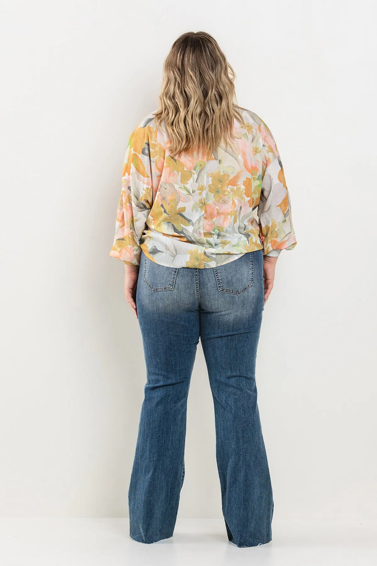PLUS SIZE* HIGH RISE WIDE FLARE W/ DISTRESS AND RAW HEM / SP-P11463MD-PL