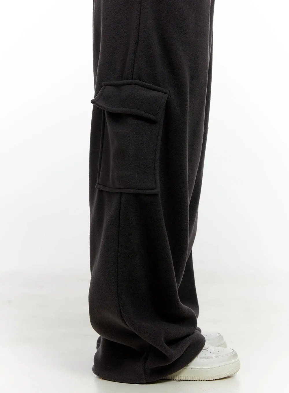 Wide-Fit Polyester Cargo Pocket Pants CN408